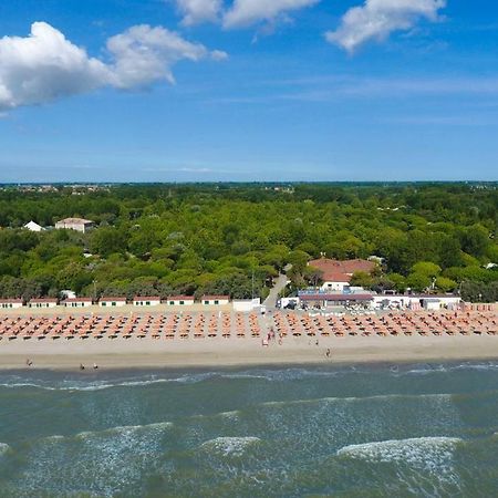 I Tre Moschettieri Camping Village Лидо ди Помпоза Екстериор снимка