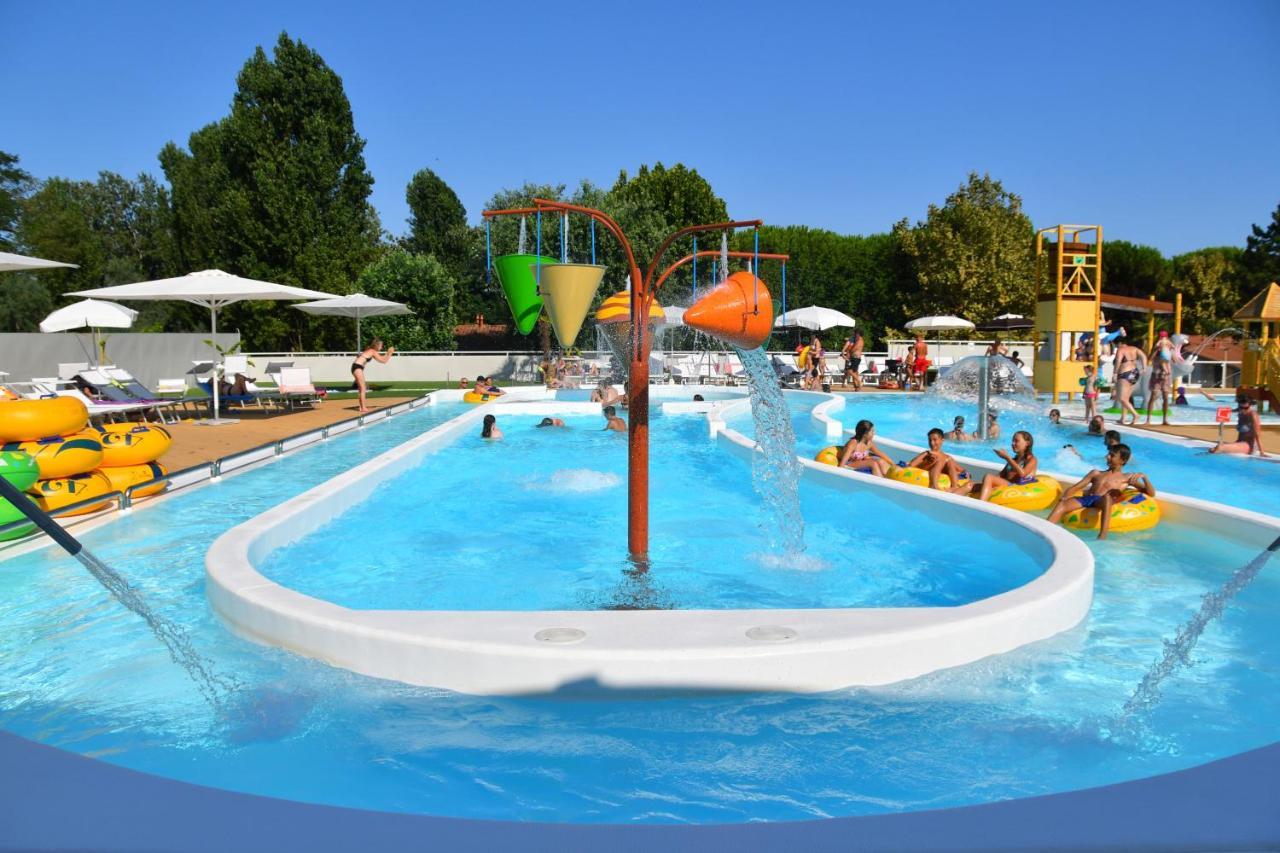 I Tre Moschettieri Camping Village Лидо ди Помпоза Екстериор снимка