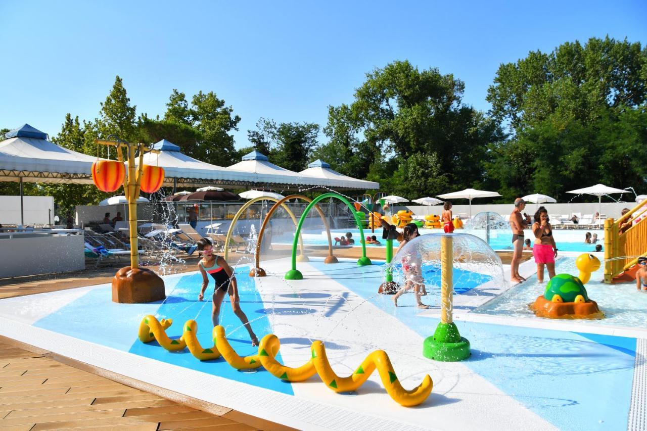I Tre Moschettieri Camping Village Лидо ди Помпоза Екстериор снимка