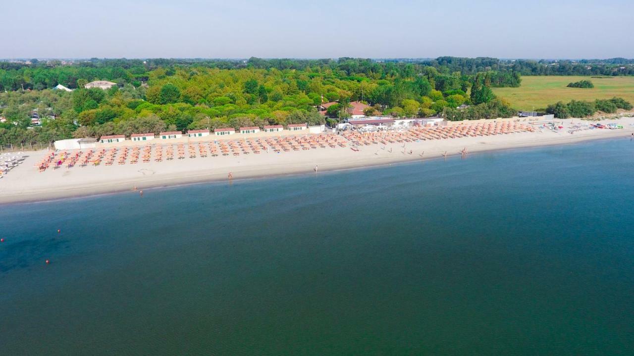 I Tre Moschettieri Camping Village Лидо ди Помпоза Екстериор снимка