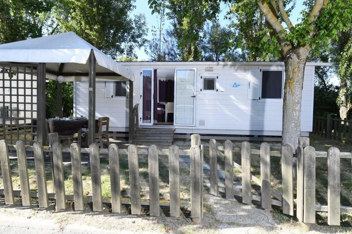 I Tre Moschettieri Camping Village Лидо ди Помпоза Екстериор снимка